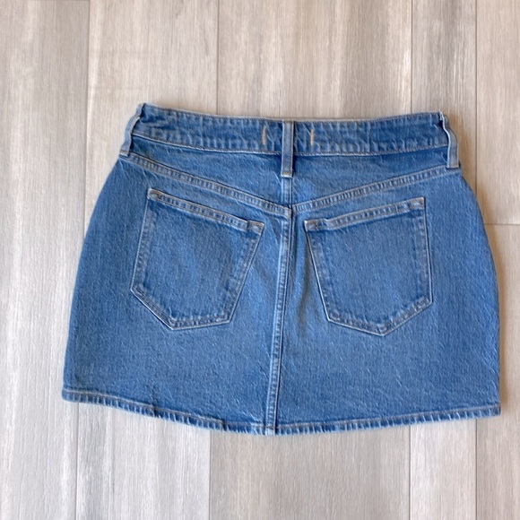 AF Curve Love Skirt - Picture 2 of 8